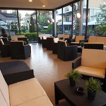 提格里奥酒店 3*