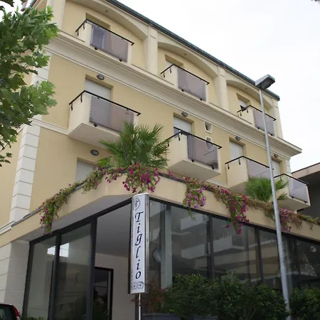 提格里奥酒店 里米尼